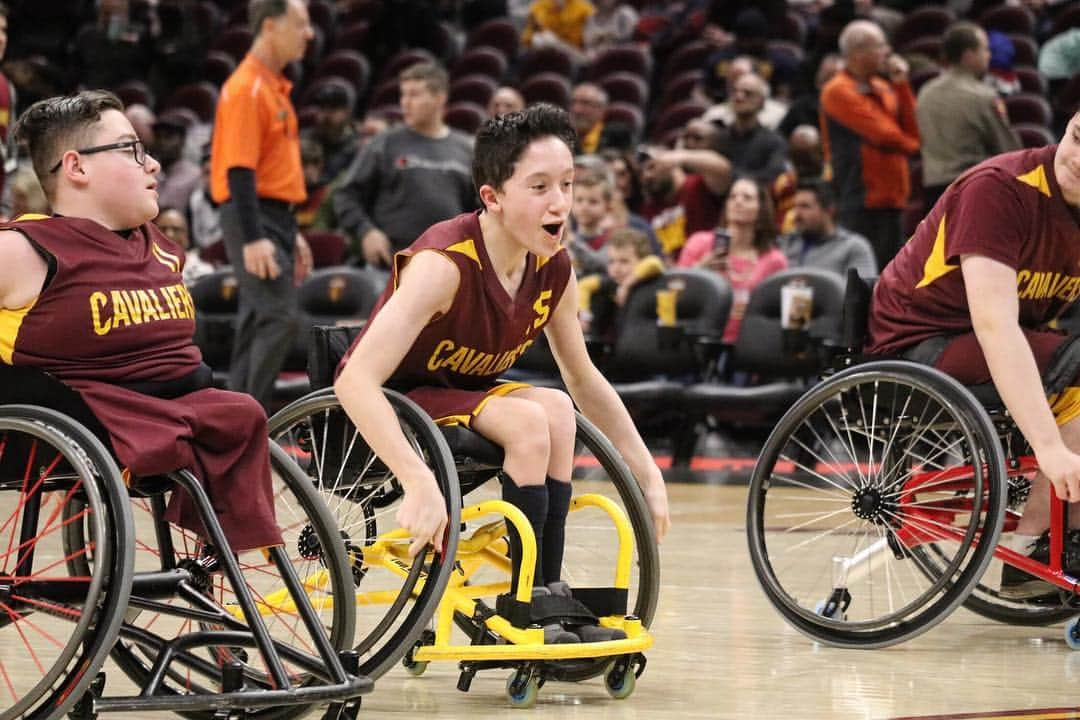 キャブスさんのインスタグラム写真 - (キャブスInstagram)「Our Jr. Wheelchair Cavaliers 💪」3月19日 9時30分 - cavs