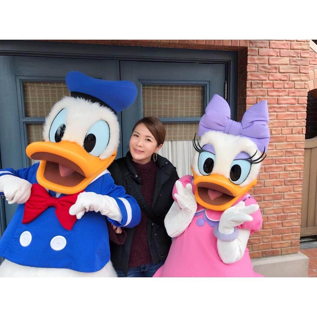 福咲れんのインスタグラム：「上海Disney landに行ってきました( ⍢ )！. .  blog更新したよ。 https://www.nights.fun/tokyo/A1307/A130701/red_dragon/girlid-1112204/diary/ . . #上海ディズニーランド  #上海 #上海旅行 #shanghaidisneyland #ドナルドダック #ミッキー #ミッキーマウス」