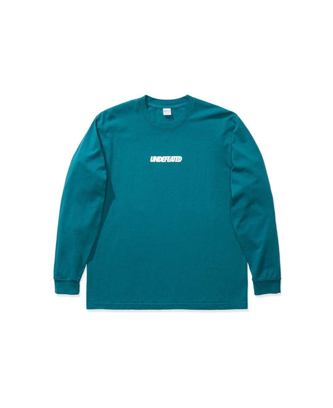 UNDFTDさんのインスタグラム写真 - (UNDFTDInstagram)「UNDEFEATED Logo Long Sleeve Tee // Available now at All Undefeated Chapter Stores and Undefeated.com」3月19日 10時00分 - undefeatedinc