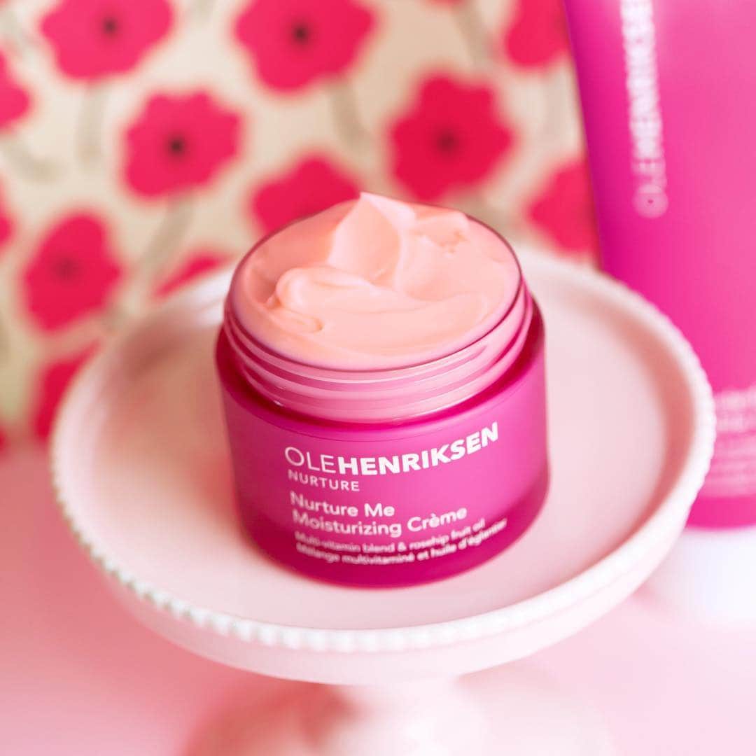 のインスタグラム：「We love a #thick moisturizer during the transitioning seasons 💕 Who is loving our Nurture Me Moisturizing Crème?」