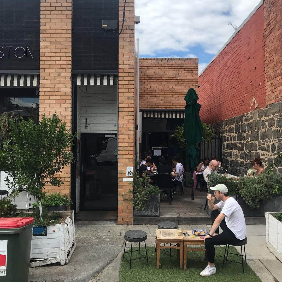 goodcoffeemeさんのインスタグラム写真 - (goodcoffeemeInstagram)「Could spend a week going to the coffee shops in Collingwood, and you still wouldn’t be able to see them all. @vja  #goodcoffee_collingwood #goodcoffee_melbourne #southofjohnston」3月19日 10時13分 - goodcoffeeme