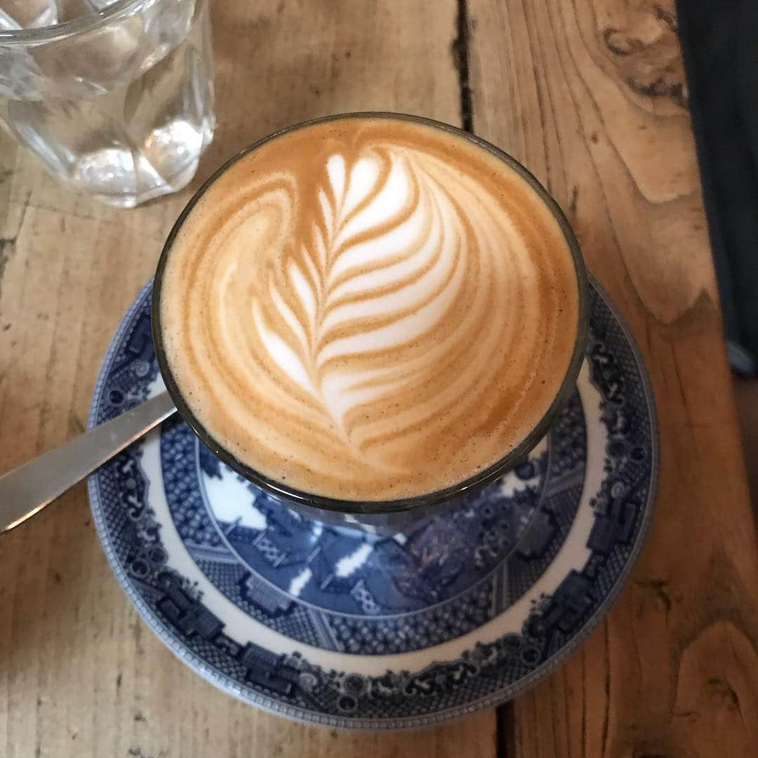 goodcoffeemeさんのインスタグラム写真 - (goodcoffeemeInstagram)「Could spend a week going to the coffee shops in Collingwood, and you still wouldn’t be able to see them all. @vja  #goodcoffee_collingwood #goodcoffee_melbourne #southofjohnston」3月19日 10時13分 - goodcoffeeme