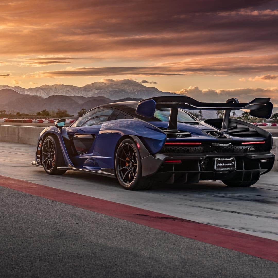 McLaren Automotiveさんのインスタグラム写真 - (McLaren AutomotiveInstagram)「25 miles from Palm Springs, California lies the Thermal race track. We think you’ll agree the views are exceptional… #McLarenSenna Photo credit @McLarenBeverlyhills. #McLarenInTheUS」3月19日 1時33分 - mclarenauto