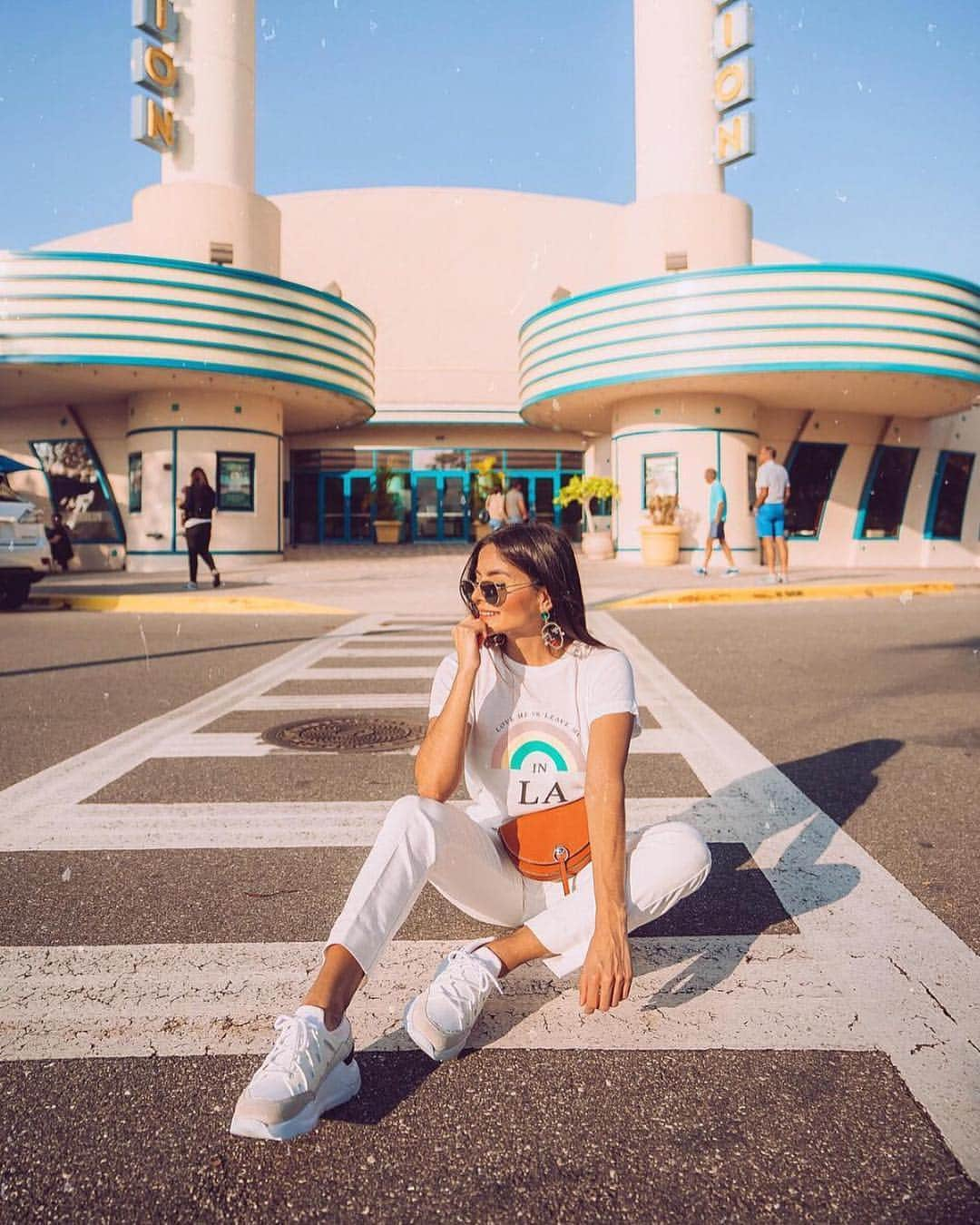 ワイルドフォックスクチュールさんのインスタグラム写真 - (ワイルドフォックスクチュールInstagram)「Love me or leave me in LA. #wildfox #wildfoxtshirt #spring2019 #riotheart #madeinla #shoplocal #ilovela #graphictees」3月19日 1時53分 - wildfoxcouture