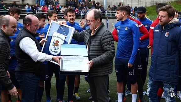 レアル・ソシエダさんのインスタグラム写真 - (レアル・ソシエダInstagram)「Mutriku 💙⚪️ . #RealSociedad #Football #MondayMotivation」3月19日 2時01分 - realsociedad