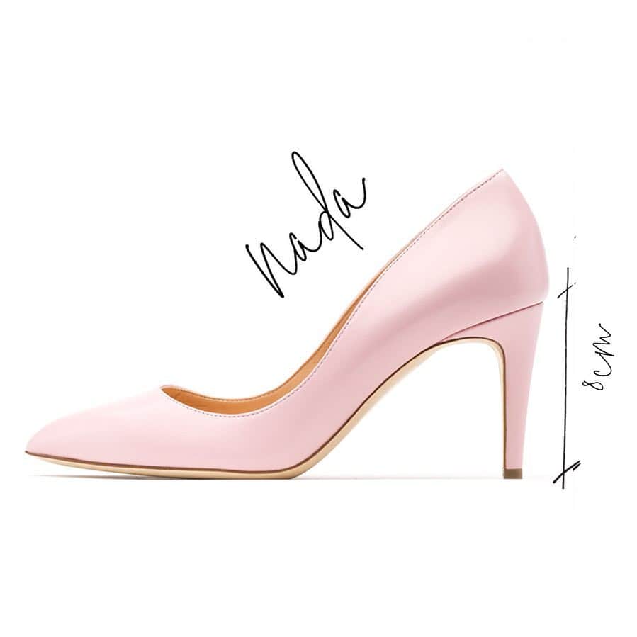 ルパートサンダーソンのインスタグラム：「Forever heels | Nada #PerfectPumps #ShoeLove #Classics」