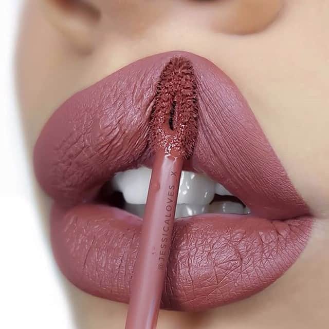 Makeup Addiction Cosmeticsさんのインスタグラム写真 - (Makeup Addiction CosmeticsInstagram)「⁣ Happy Monday ! 💕🖤Swatch by @jessicaloves_x⁣ This is @MAKEUPADDICTIONCOSMETICS Matte Liquid Lipstick in "Half Naked". What do you think? 🖤⁣ •⁣ #MATTELIPSTICK #LIQUIDLIPSTICK⁣ #makeupaddictioncosmetics #shimycatsmua #hypnaughtymakeup #makeupdolls #brian_champagne ⁣」3月19日 2時30分 - makeupaddictioncosmetics