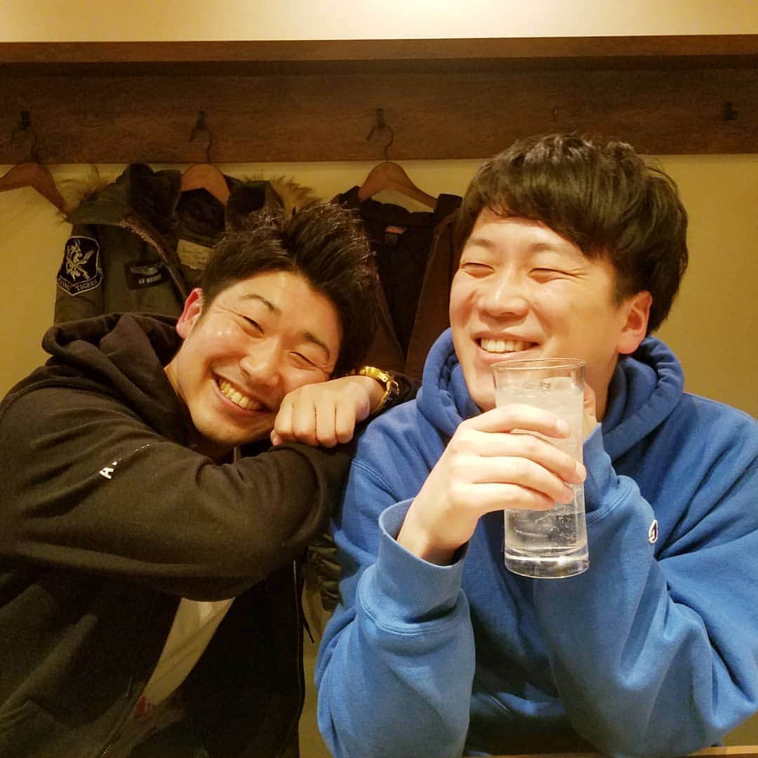 レイチェルのインスタグラム：「祇園花月の千秋楽の夜。  結局最後は、  いつもの可愛子ちゃんと、  たぁのぉしぃーーーーー！！！！！😁😁😁😁💨💨💨💨💨🎶🎶🎶🎶🎶✨✨✨✨✨」