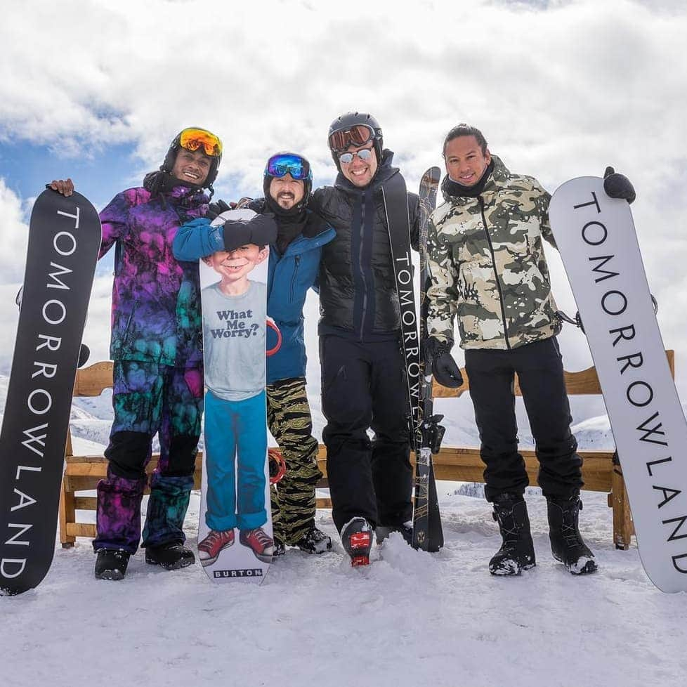 スティーヴ・アオキさんのインスタグラム写真 - (スティーヴ・アオキInstagram)「#aokijump 975. The Aoki x @arminvanbuuren x @sjrm Jump. @tomorrowlandwinter French Alps March 12 2019」3月19日 3時14分 - steveaoki