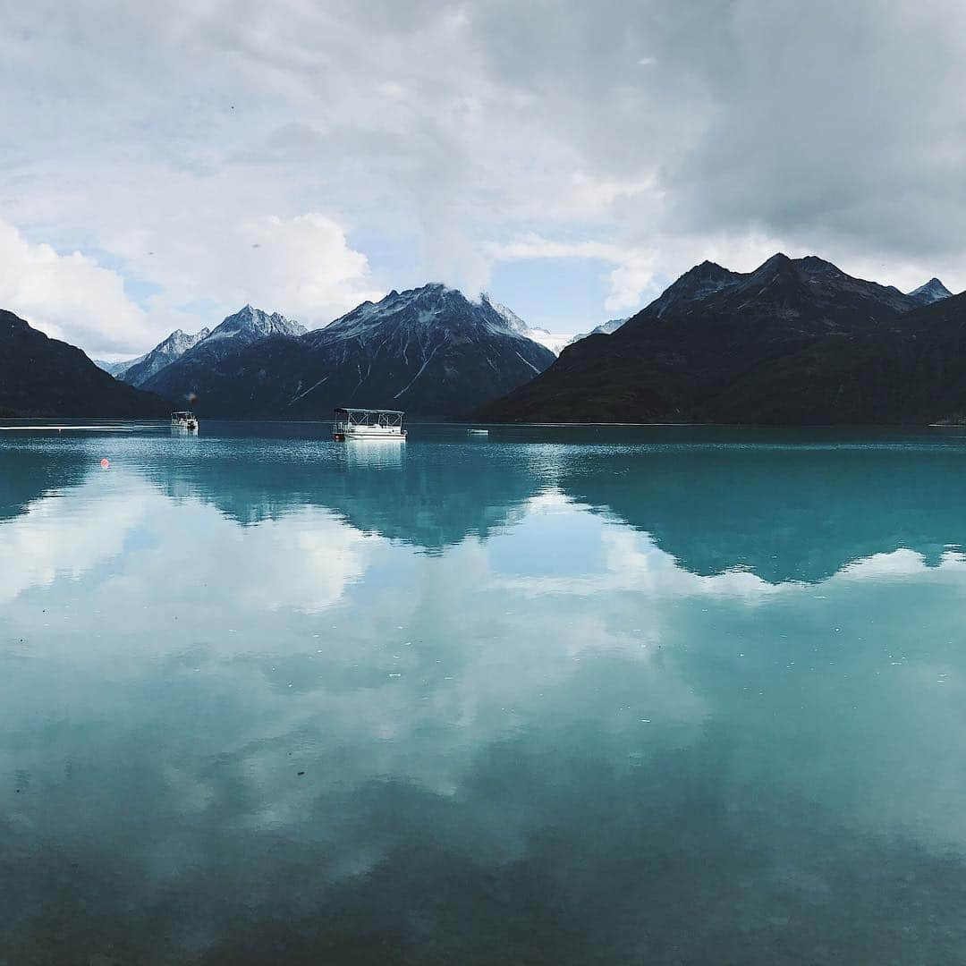 Kyle Kuiperさんのインスタグラム写真 - (Kyle KuiperInstagram)「One of my favorite places I’ve ever gotten to visit and experience. Lake Clark National Park is the 3rd Least-Visited National Park with roughly only 22,000 people visiting it each year. (To compare, Yellowstone had 4.1 million visitors last year) 📷: @sonyalpha #alphacollective」3月19日 3時45分 - kdkuiper