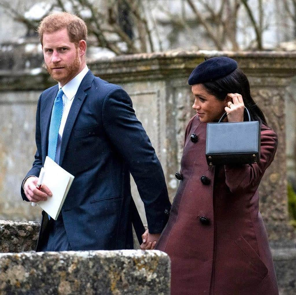 People Magazineさんのインスタグラム写真 - (People MagazineInstagram)「#MeghanMarkle and #PrinceHarry joined #QueenElizabeth for the christening of #ZaraTindall's daughter, Lena. Tap the bio link for more on Harry's latest key role: godfather. ❤️ | 📷: Andrew Lloyd/SplashNews.com」3月19日 4時19分 - people