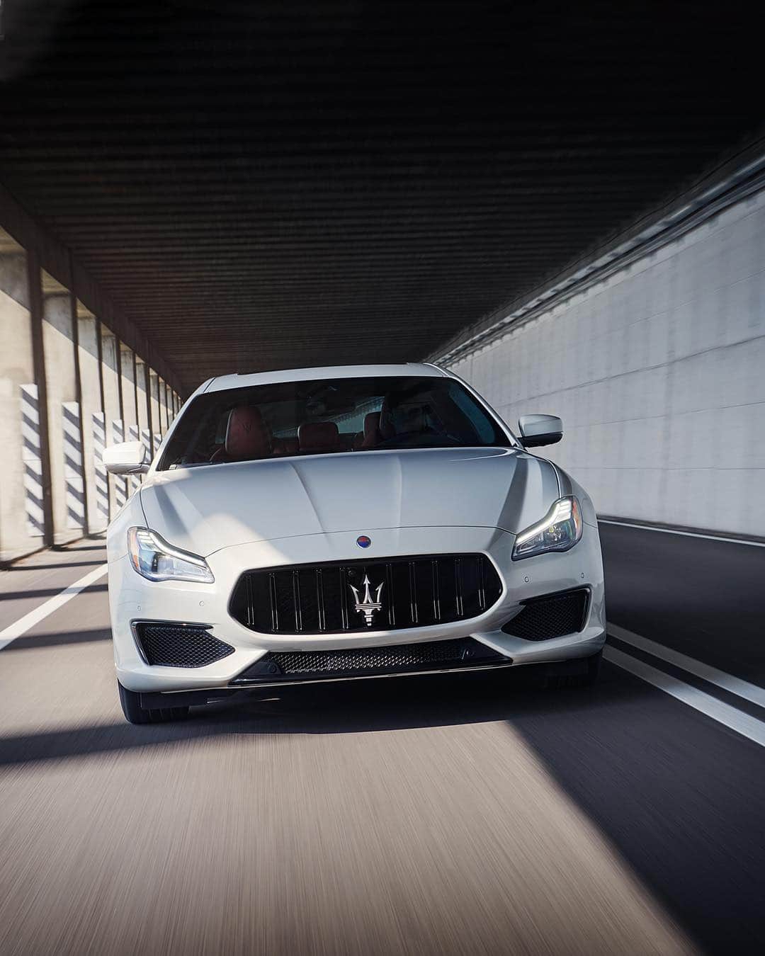 マセラティさんのインスタグラム写真 - (マセラティInstagram)「Live on the exciting side of life.  #MaseratiQuattroporteGTS #Maserati」3月19日 4時33分 - maserati
