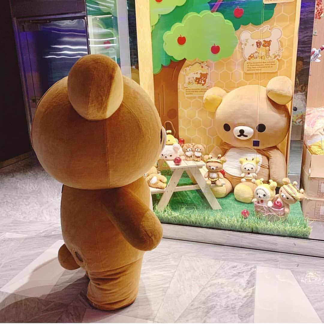 Rilakkuma US（リラックマ）さんのインスタグラム写真 - (Rilakkuma US（リラックマ）Instagram)「Thanks to everyone who made it out to the new @piqgifts store opening at Hudson Yards yesterday! Rilakkuma had a great time meeting you all! . . . #Rilakkumaus #Rilakkuma #sanx #kawaii #happy #hudsonyards #piqgifts #piq #nyc #newyork #リラックマ #サンエックス」3月19日 4時37分 - rilakkumaus