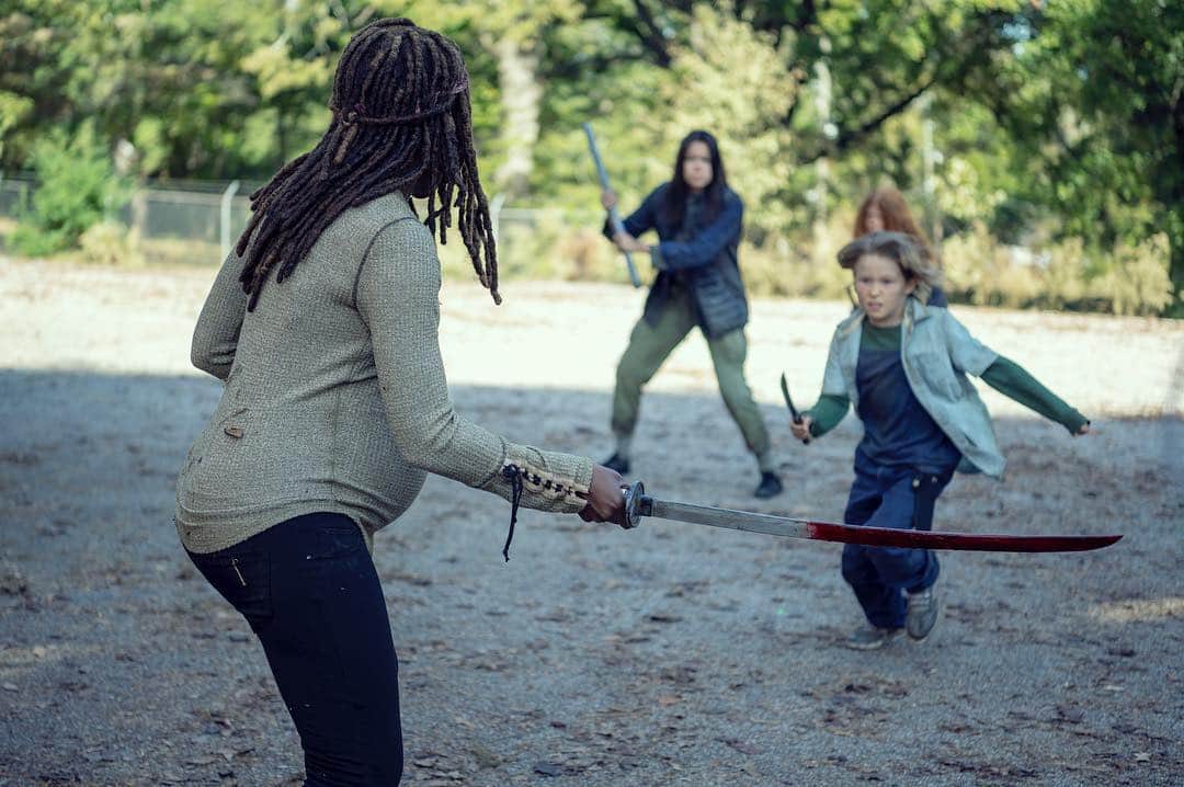 The Walking Deadさんのインスタグラム写真 - (The Walking DeadInstagram)「Michonne proved there's nothing stronger than a mother's love. #TWD」3月19日 5時01分 - amcthewalkingdead