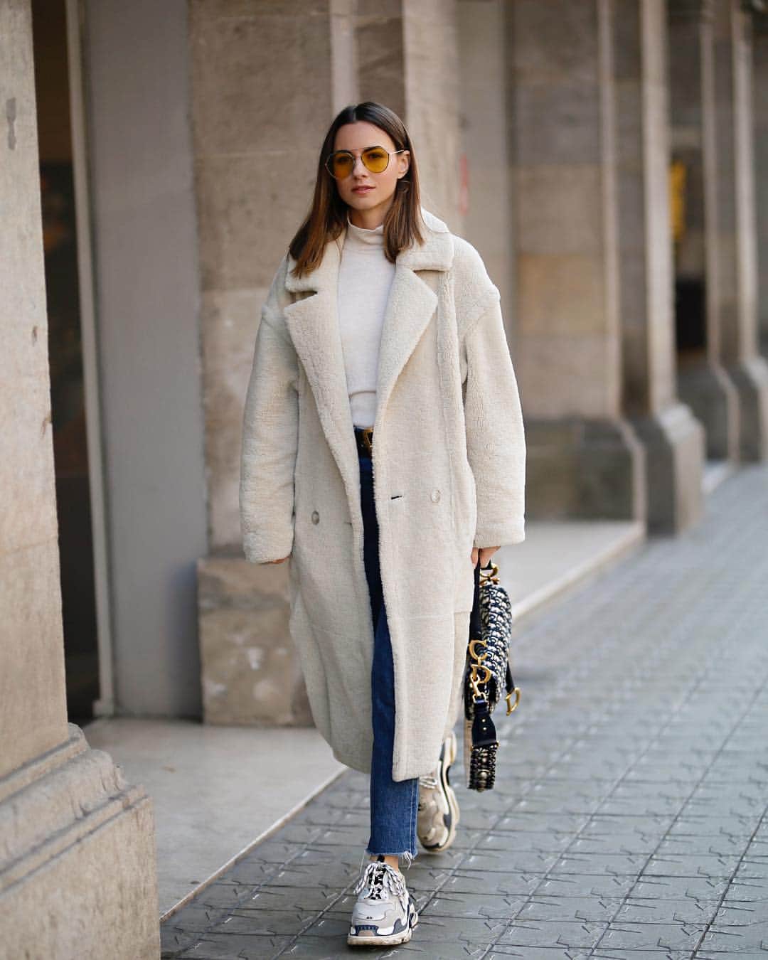 Zina Charkopliaさんのインスタグラム写真 - (Zina CharkopliaInstagram)「Bring Teddy Back #itscoldoutside 📷 @mikeeip」3月19日 4時58分 - zinafashionvibe