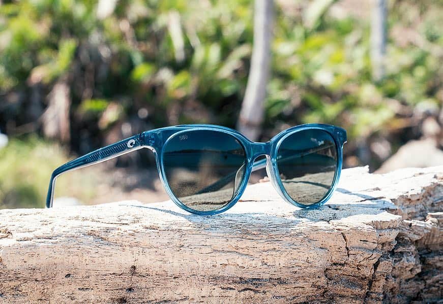 Costa Sunglassesさんのインスタグラム写真 - (Costa SunglassesInstagram)「Inspired by life on the water. Designed to capture the spirit of the sea.  Introducing (4) new additions to our Del Mar Collection: Apalach, Bimini, Coquina and Isla – styles that reflect the golden sands, abalone shells and deep blue waves that fuel adventures on the water. Learn more at http://bit.ly/2ud0w6l. #SeeWhatsOutThere」3月19日 6時27分 - costasunglasses