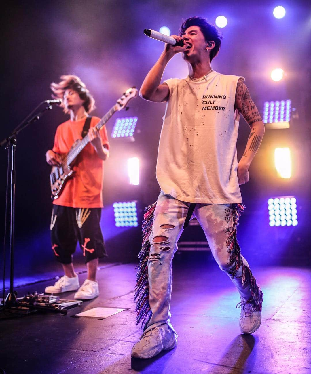 ONE OK ROCK WORLDさんのインスタグラム写真 - (ONE OK ROCK WORLDInstagram)「Twitter📸JEGA @Jega_says _ Woke up to a TON of love here on Twitter from  @ONEOKROCK_japan  and their awesome fan base, so awesome to see their global reach! _ _ #oneokrockofficial #eyeofthestorm #10969taka #toru_10969 #tomo_10969 #ryota_0809 #fueledbyramen #poobear #waterparks #standatlantic #eyeofthestormnorthamericatour2019」3月19日 7時13分 - oneokrockworld