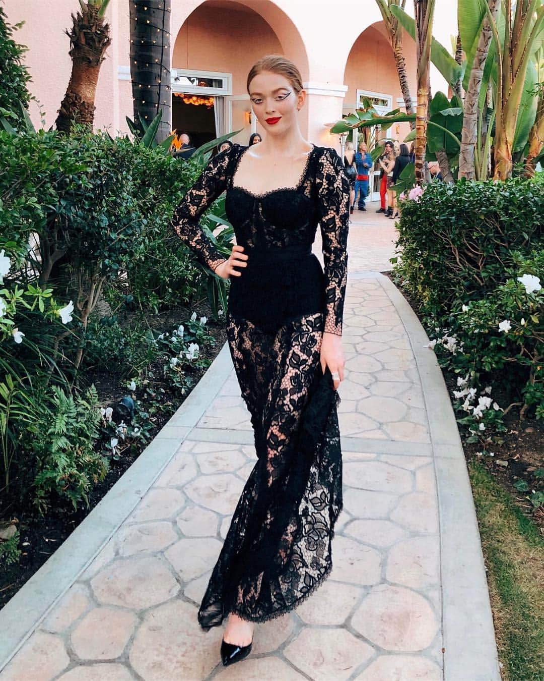 Larsen Thompsonさんのインスタグラム写真 - (Larsen ThompsonInstagram)「Love the @dailyfrontrow awards❤️ It’s a night where everyone in the fashion industry comes together to honor new designers and visionaries in fashion✨ Wearing: @zuhairmuradofficial x @louboutinworld  Styled by: @taraswennen  Glam: @missjobaker x @lightaaron」3月19日 7時31分 - larsenthompson