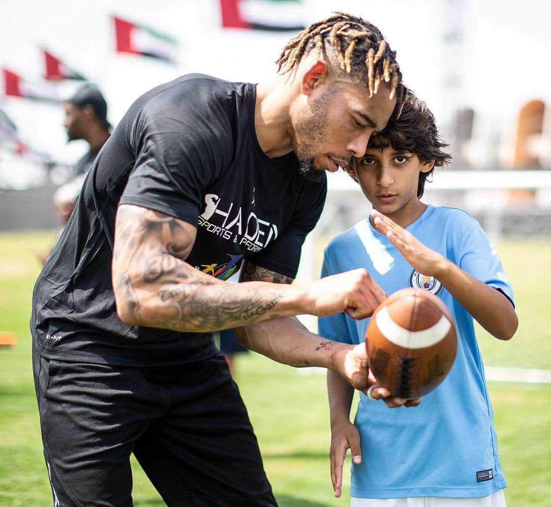 ピッツバーグ・スティーラーズさんのインスタグラム写真 - (ピッツバーグ・スティーラーズInstagram)「Joe Haden hosted a Unified flag football clinic to promote inclusion in sports while in Abu Dhabi for @worldgamesad as a @specialolympics Global Ambassador. #ChooseToInclude」3月19日 7時34分 - steelers