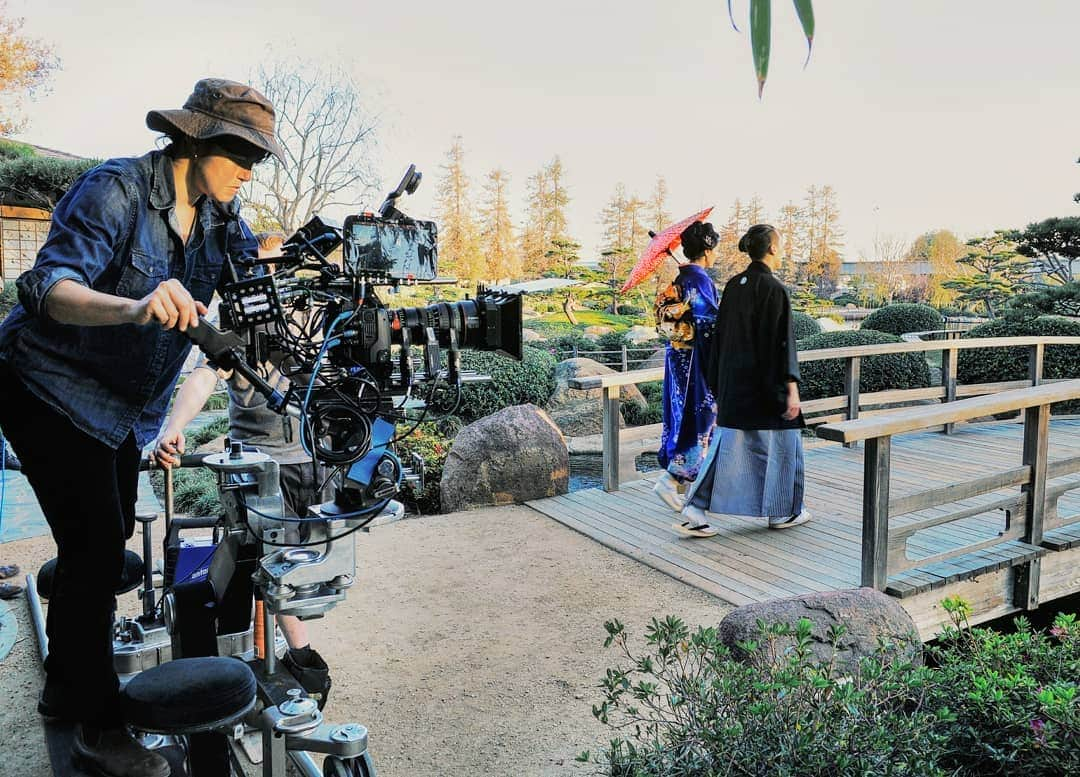 吉松育美さんのインスタグラム写真 - (吉松育美Instagram)「Beautiful Japanese Garden in #losangeles 😮💕 . You will be #suprised. 🙋You'll feel like in #Japan !!🙌🙌🙌 . . #ロサンゼルス にも立派なお寺や日本の #庭園 があるんですよー🙌💕 . ちゃんと庭園👏👏👏👏 . . #movieonset #asianactresses #ikumiyoshimatsu #asianactors #filmonset #shootingfun #actingonset #workingonset #shootingstudio #setlifela #japaneseactor  #hollywooddreams #behindthecameras #撮影中 #ハリウッド俳優 #アクティング #演技 #演技力 #ロサンゼルス生活 #ロサンゼルスライフ #吉松育美」3月19日 7時58分 - ikumiyoshimatsu