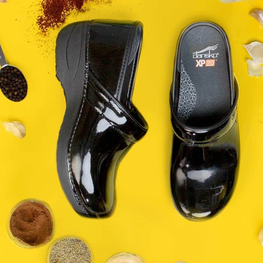 ダンスコのインスタグラム：「Cook, eat, be happy. Shop the XP 2.0 black patent at the link in the bio.」