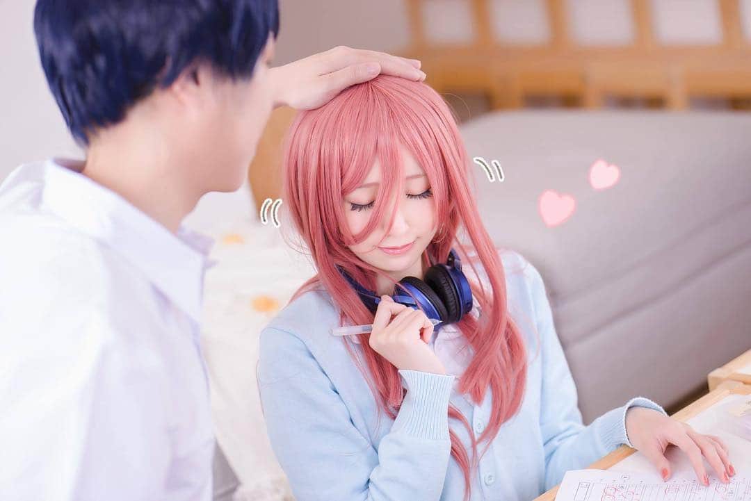 Sherryさんのインスタグラム写真 - (SherryInstagram)「- 嘿嘿( ˃̶̤́ ꒳ ˂̶̤̀ ) ((蹭蹭 #cosplay #五等分の花嫁 #中野三玖#silverxherecosplay」3月19日 19時49分 - silverxhere