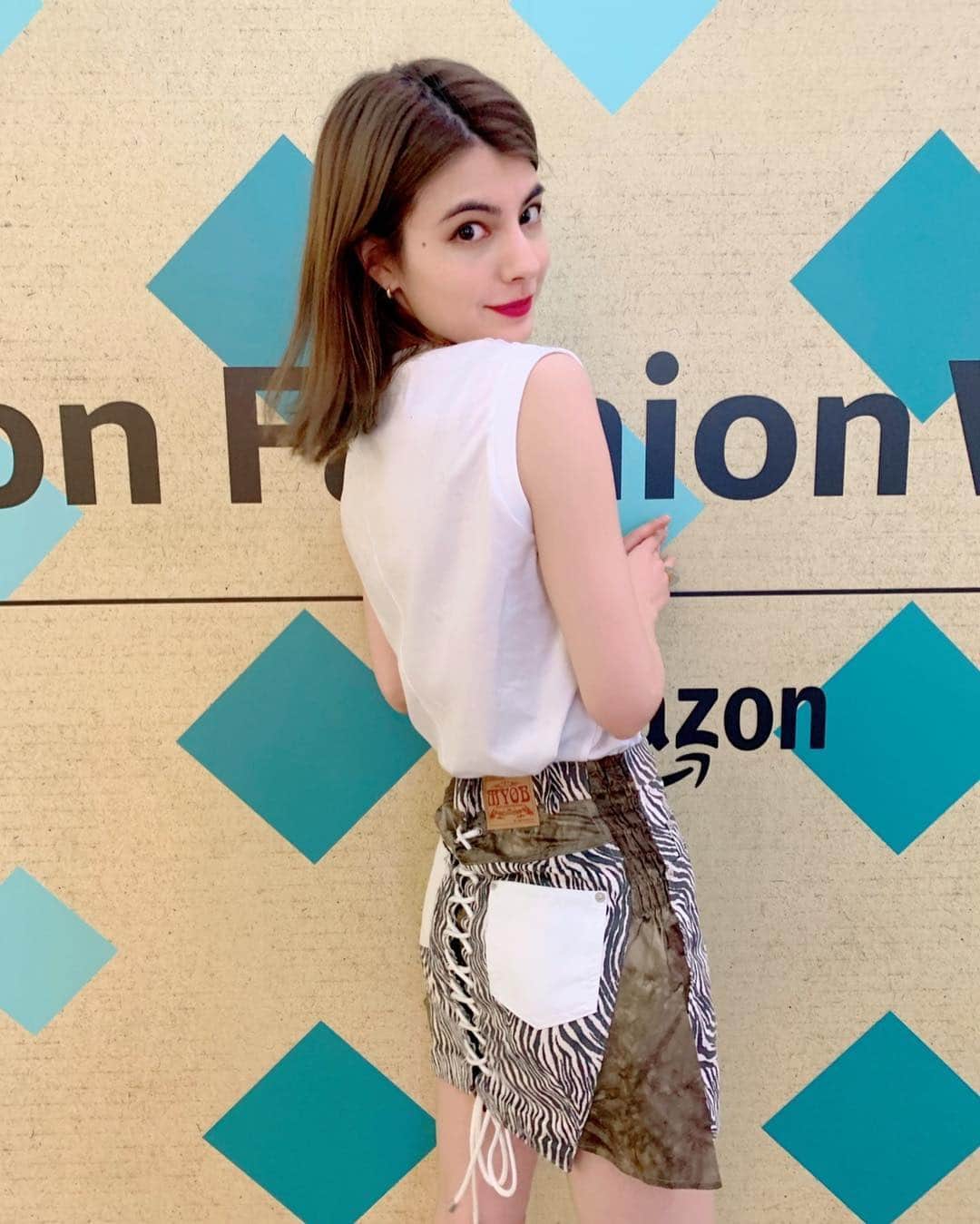 のインスタグラム：「表参道ヒルズにて✌️ AMAZON FASHION WEEK やってるよ💓 #UNBOXYOURSTYLE #AmazonFWT @amazonfashionjp」