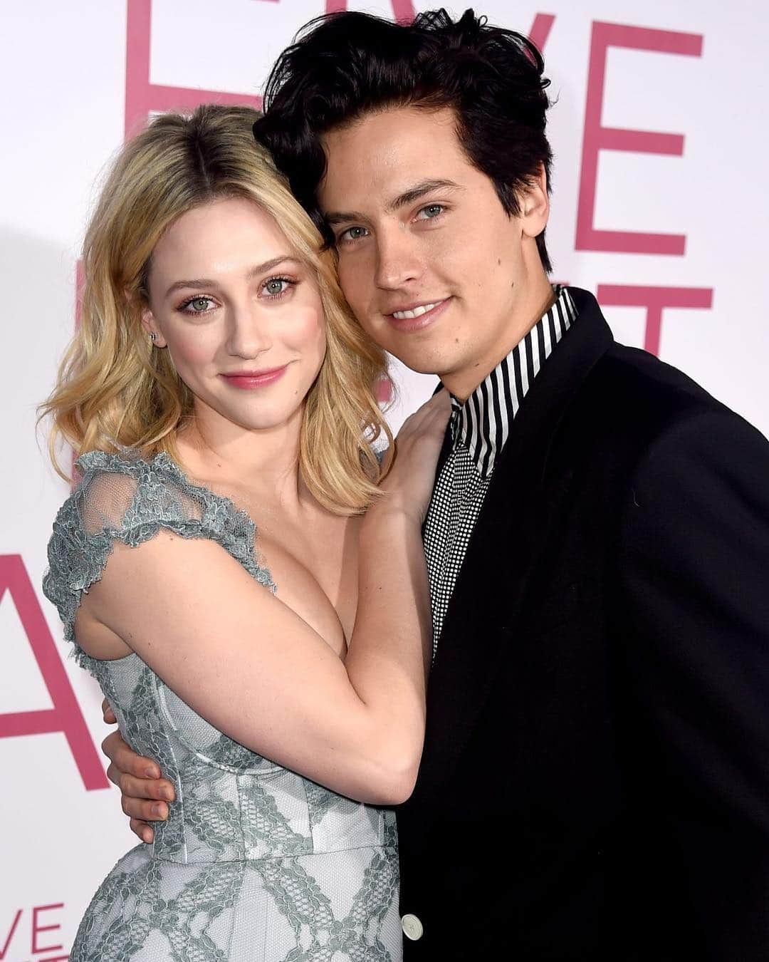 Vogue Australiaさんのインスタグラム写真 - (Vogue AustraliaInstagram)「#ColeSprouse just revealed the most romantic date he has ever taken #LiliReinhart on and it's certainly better than a milkshake at Pop's Chock'lit Shoppe. Hit the link in the bio for the most romantic celebrity date ideas of all time. 📸 Getty Images」3月19日 18時23分 - vogueaustralia