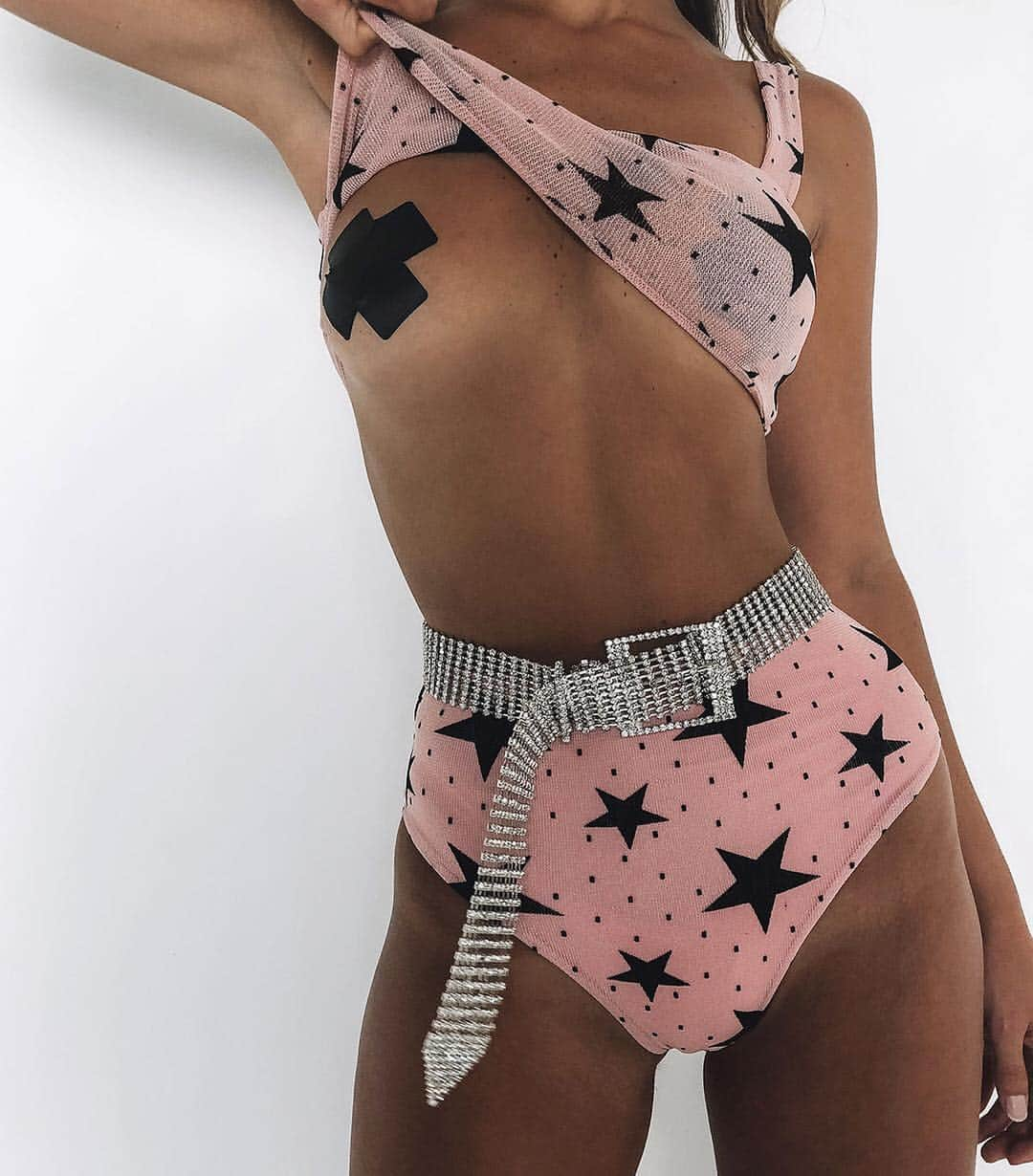 Beginning Boutiqueさんのインスタグラム写真 - (Beginning BoutiqueInstagram)「☆ Seeing stars ☆ Show some skin in the Eclat Judas Nipple Cover Black, Caged In Crop Pink and Black Velvet Star, Sonic High Waist Bottoms Pink and Black Velvet Star & Eclat Karl Diamonte Belt!」3月19日 18時37分 - beginningboutique