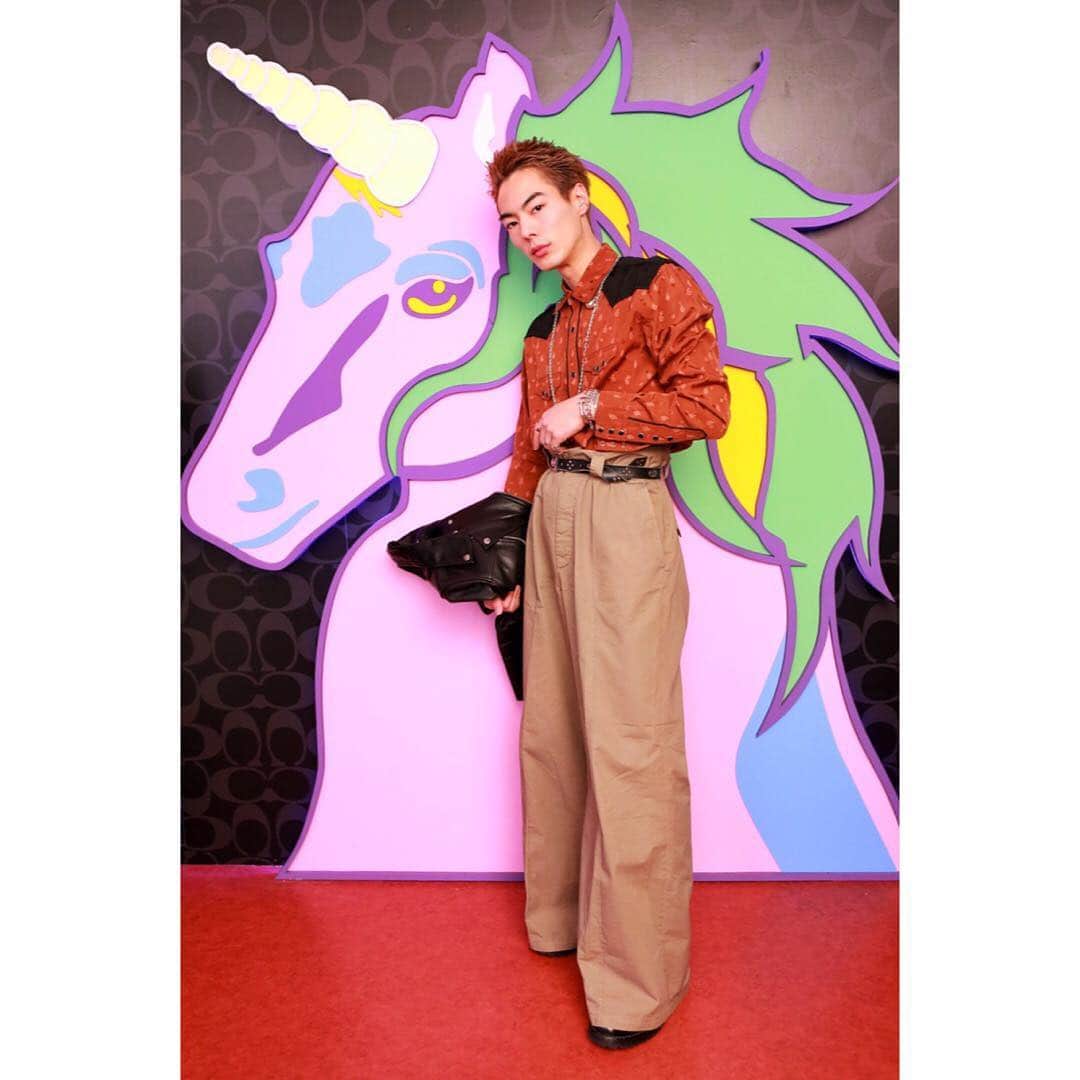 のインスタグラム：「Clothes . お気に入りの私服🦕🌈 . . . #ootd #fashion #boy #man #japanese #malemodel #model #happytime」