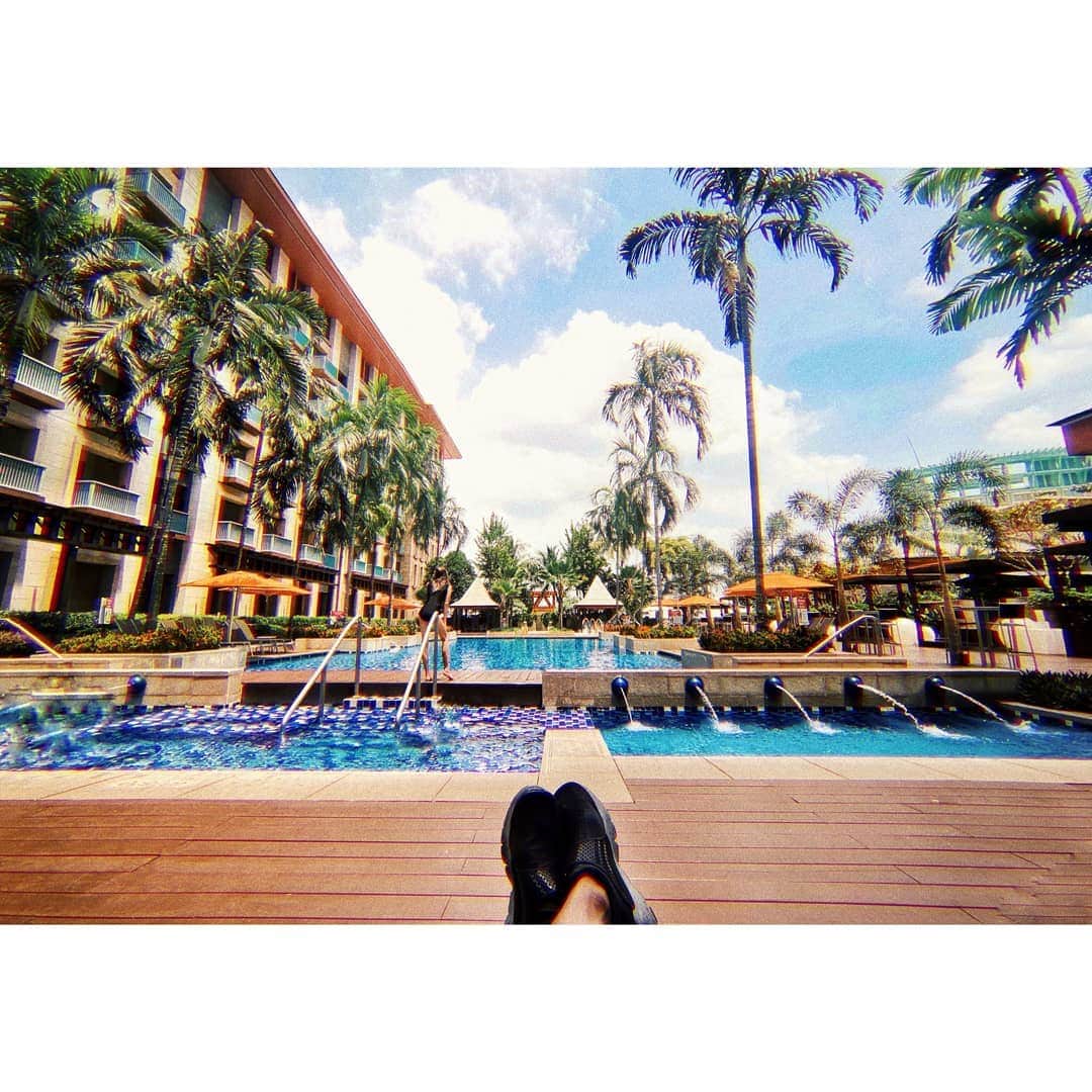 ダンソン・タンのインスタグラム：「🌞🔥🏃🏊🕶🍹👣 #DT #DT視角 #唐禹哲 #HOTHEART #SEVENDAYS」
