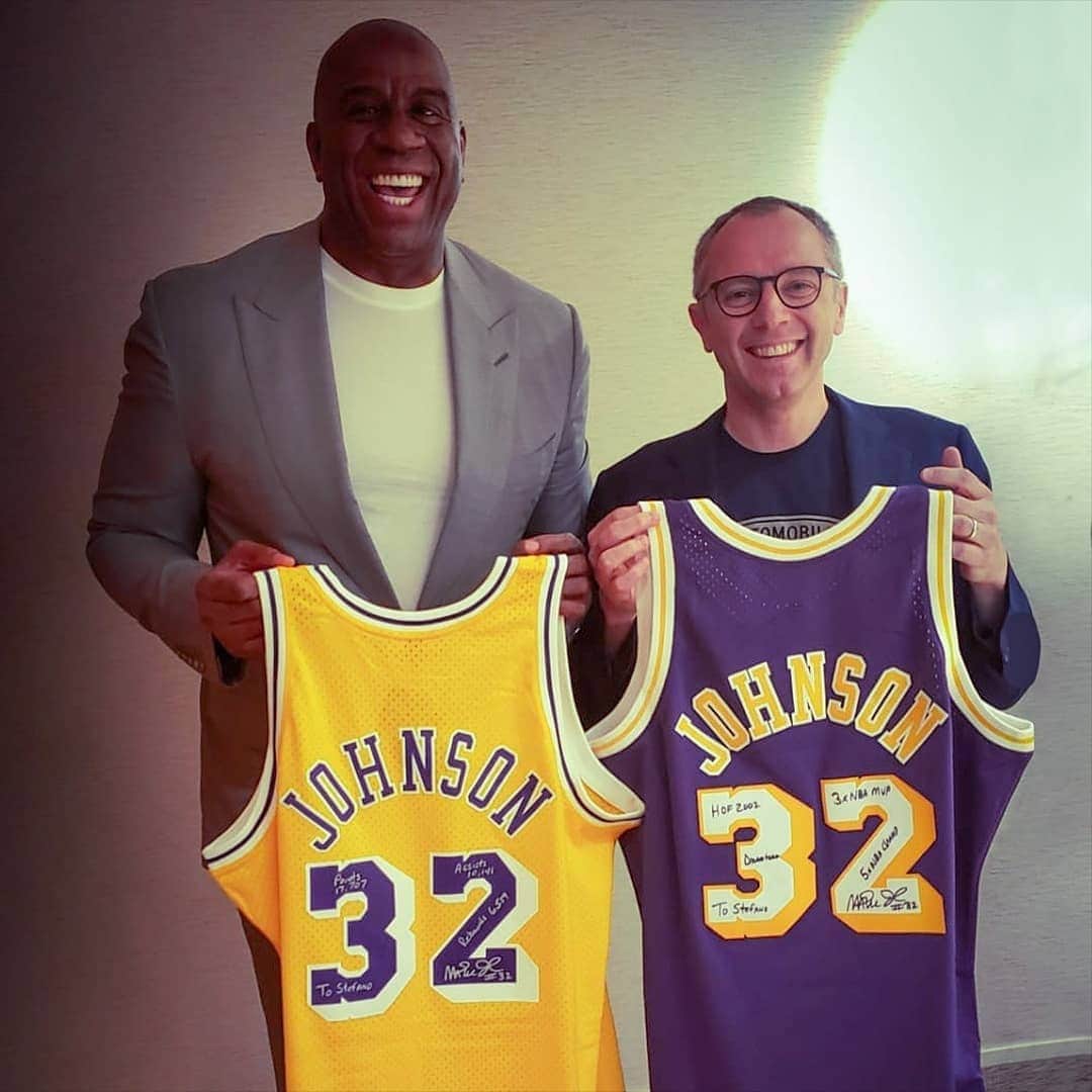 ランボルギーニのインスタグラム：「On the road to the top, you always encounter great people. Our Chairman and CEO Stefano Domenicali met the legendary @MagicJohnson, a true and unforgettable sportsman.  #Lamborghini #sport #legend」