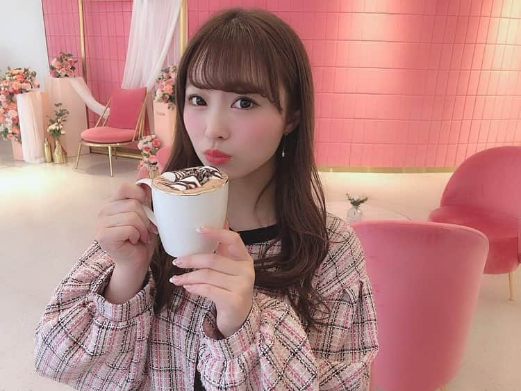 清里千聖さんのインスタグラム写真 - (清里千聖Instagram)「. CARIN🦄💕. 次はケーキ食べたい️🍰💕. #followme #l4l #japan #fashion  #make #名古屋 #여행 #follow4follow #清里千聖 #makeup #beautiful #cute #prettygirl #girl #tagsforlikes #picoftheday #instagramjapan  #japanesegirl #instagood #팔로우 #korea #韓国 #일상 #먹스타그램 #홍대입구역 #셀스타그램 #카페스타그램 #tweed #hongdae #CARIN」3月19日 19時17分 - chiseikiyosato