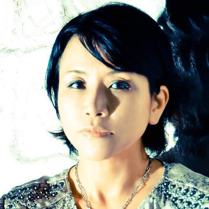 のインスタグラム：「本日 23:00からradio REBOOTオンエア📻⁣ いよいよ今週末3/23（土）に迫った Accutron 08 x REBOOT @ContactTokyo 開催直前スペシャル⚡️⁣ DJ MAYURI がradio REBOOTに登場します🔥⁣ #radio_REBOOT #djmayuri #qhey #takami #reboot #techno #REBOOT #blockfm ⁣ 番組ページ、アーカイブ視聴は Linkin.bio にて⁣」