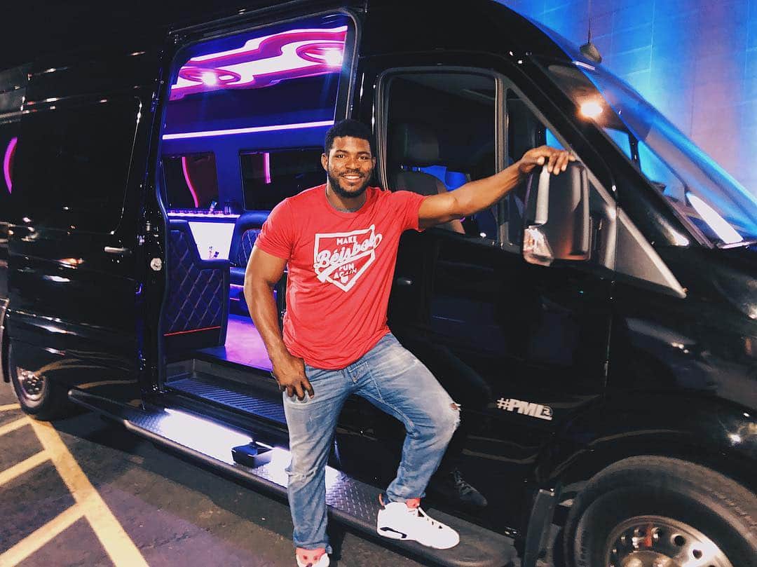 ヤシエル・プイグのインスタグラム：「Thanks for the recommendation @benballer! I rode around in style this weekend with @platinum_chauffeurservice  @platinum_carrental 😎 Thanks to @therealhuntergreene for joining me!」
