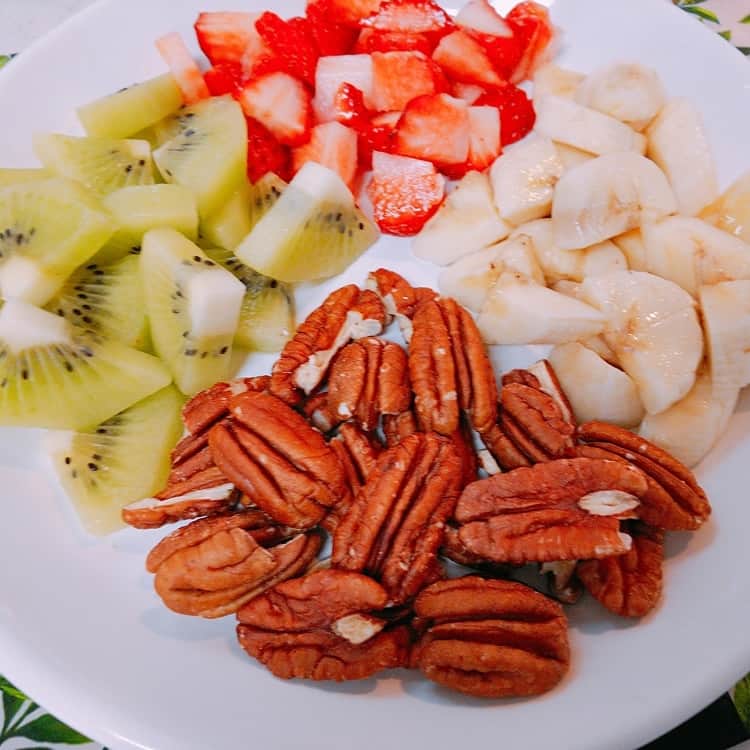Golden Pecan co.,ltdさんのインスタグラム写真 - (Golden Pecan co.,ltdInstagram)「. Golden Pecan Nuts . 米国アリゾナの大地で育った希少で栄養価の高い天然ピーカンナッツ。 ビタミンやミネラル、フィトケミカルなどの抗酸化物質に富んだ健康志向のナッツです。 . . . #ピーカンナッツ #ゴールデンピーカン #ナッツ #ゴールデンピーカンナッツ #アリゾナの奇跡 #陸前高田 #ペカンナッツ #クルミ #アンチエイジング #抗酸化 #健康 #goldenpecan #goldenpecannuts #pecan #pecans #pecannuts」3月19日 10時49分 - golden.pecannuts