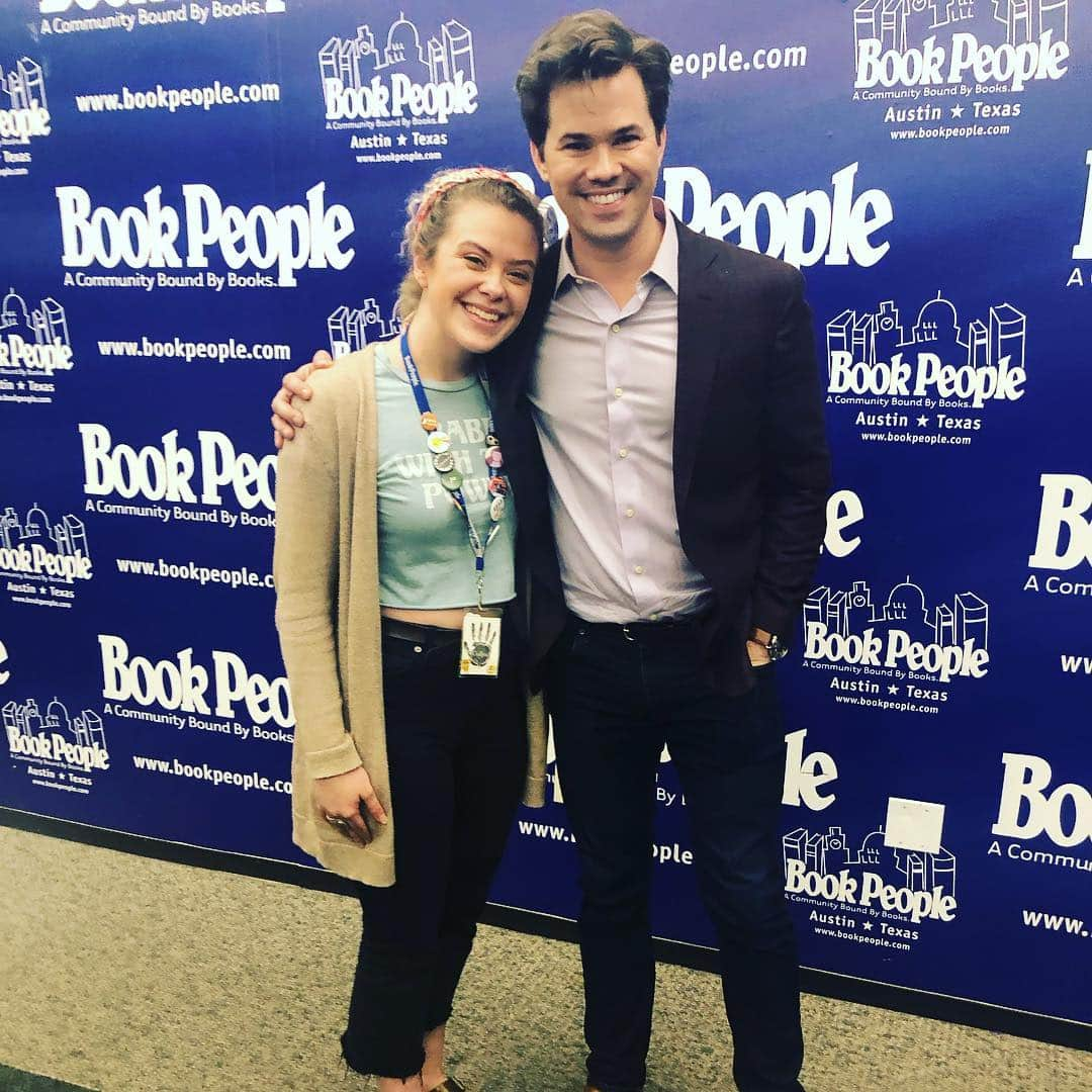 アンドリュー・ラネルズさんのインスタグラム写真 - (アンドリュー・ラネルズInstagram)「Thank you for hosting me, Book People! And a big thank you to everyone who came out to say hello! #toomuchisnotenough」3月19日 11時12分 - andrewrannells