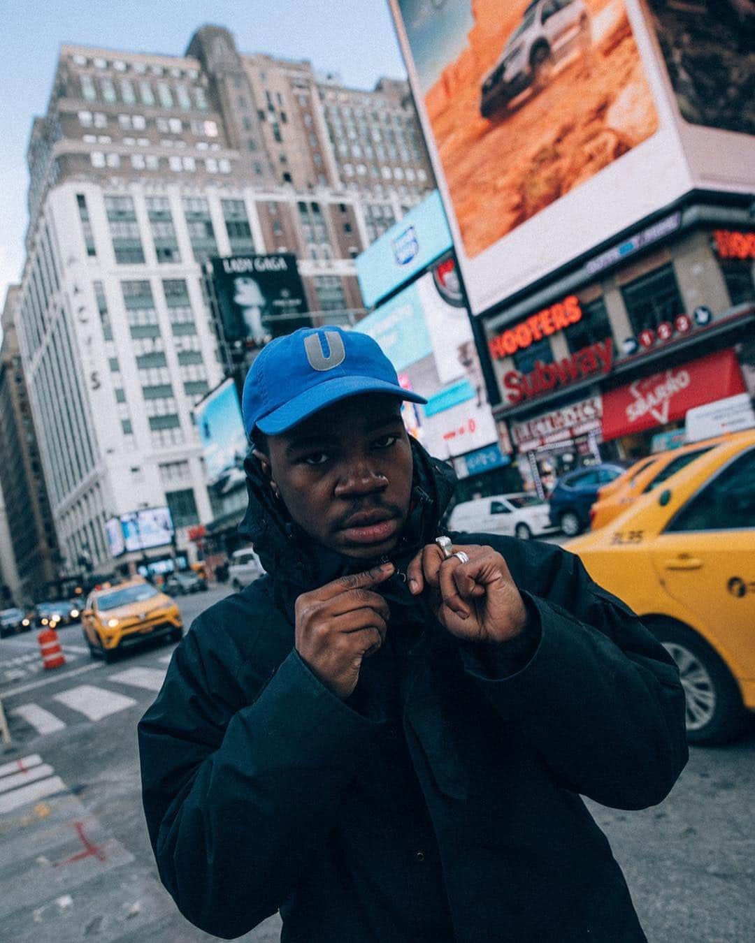 UNDFTDさんのインスタグラム写真 - (UNDFTDInstagram)「UNDEFEATED Reflective U Strapback // Available now at All Undefeated Chapter Stores and Undefeated.com  Photo by: @camhicks_」3月19日 11時26分 - undefeatedinc