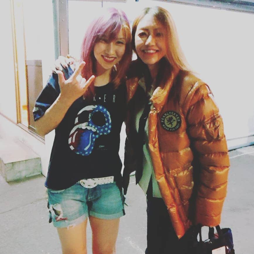 KAORUさんのインスタグラム写真 - (KAORUInstagram)「昨夜のMarvelous新木場大会に ブル中野さんが来て下さいました(*^^*) お会い出来て嬉しかった♪  #Marvelouspro #新木場1stRing  #ブル中野 さん #KAORU #嬉しかった #HOOKERS」3月19日 12時16分 - yukisaku_88