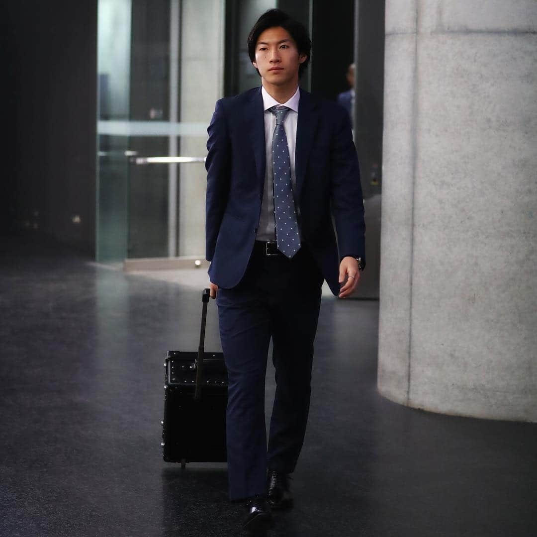 鹿島アントラーズさんのインスタグラム写真 - (鹿島アントラーズInstagram)「Suit!  #鹿島アントラーズ #kashimaantlers #jリーグ #jleague #newyorker #suit #町田浩樹 #kokimachida #伊藤翔 #shoito #三竿健斗 #kentomisao #平戸太貴 #taikihirato #セルジーニョ #serginho #安部裕葵 #hirokiabe #土居聖真 #shomadoi」3月19日 13時24分 - kashima.antlers