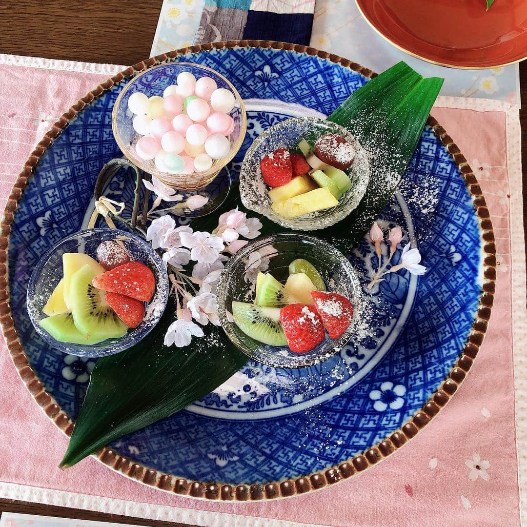 平田梨奈さんのインスタグラム写真 - (平田梨奈Instagram)「In Okinoshima there is a place called  #月あかりカフェ 🍡 Everything is so #和 and beautiful 😚  #okinoshima #japan # #okiisland #japaneseculture #besttravelpics #besttrvellocation #yoroisland #amamiisland #japaneseculture #besttravelpics #besttrvellocation #trip #インバウンドトラベラーズ #famtrip  #隠岐の島」3月19日 14時01分 - hirari_official