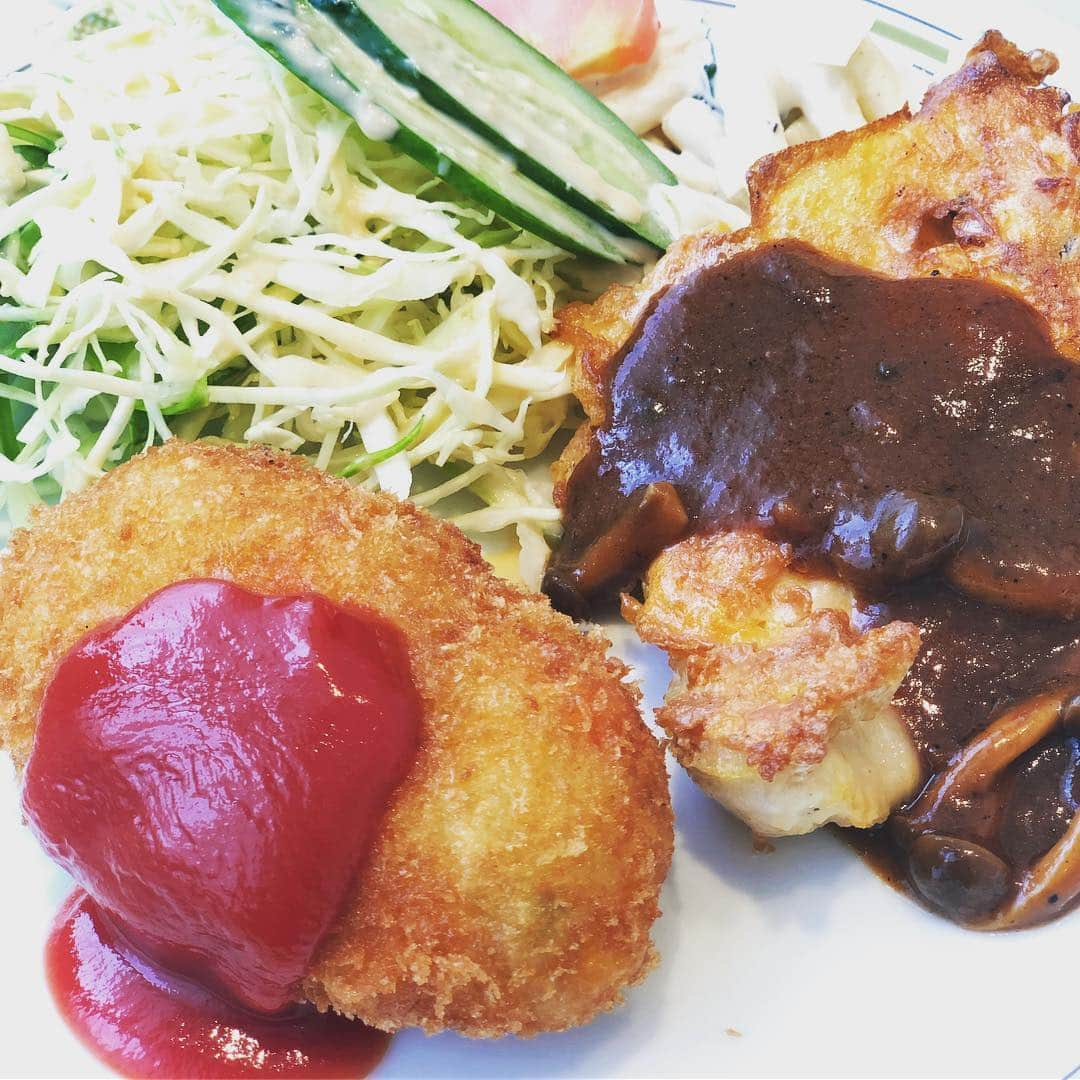 小川真司さんのインスタグラム写真 - (小川真司Instagram)「本日のランチ」3月19日 14時21分 - maguromaru34