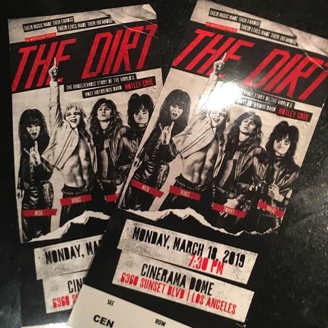 ロブ・ゾンビさんのインスタグラム写真 - (ロブ・ゾンビInstagram)「Great night at premiere of THE DIRT. Super cool movie. Congrats to everyone. #motleycrue #thedirt #nikkisixx #tommylee #mickmars #vinceneil」3月19日 14時42分 - robzombieofficial