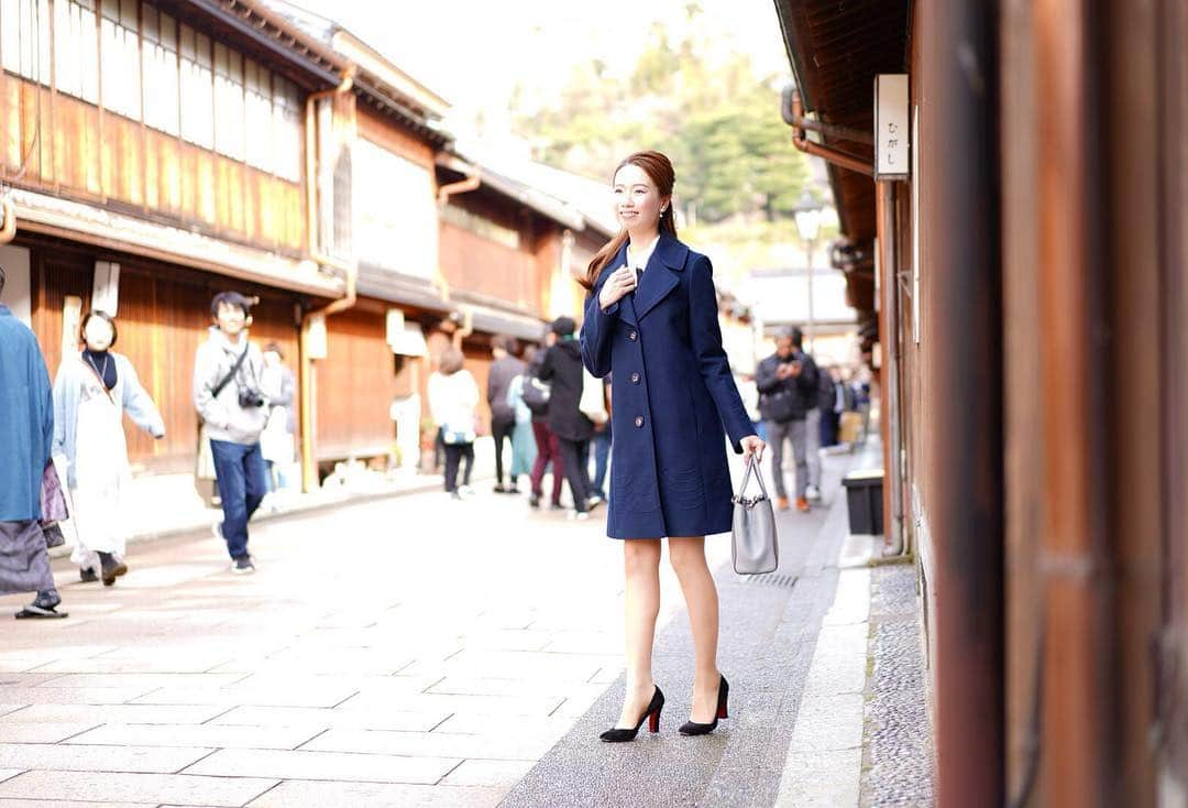 寿春花果さんのインスタグラム写真 - (寿春花果Instagram)「家族の用事で金沢へ⛩ 何度か来てるけど、街が元気で美しく♡季節ごとに全く違う景色に♡ . 素敵なまち✨ . #金沢 #東茶屋街」3月19日 14時52分 - hanaka_yu