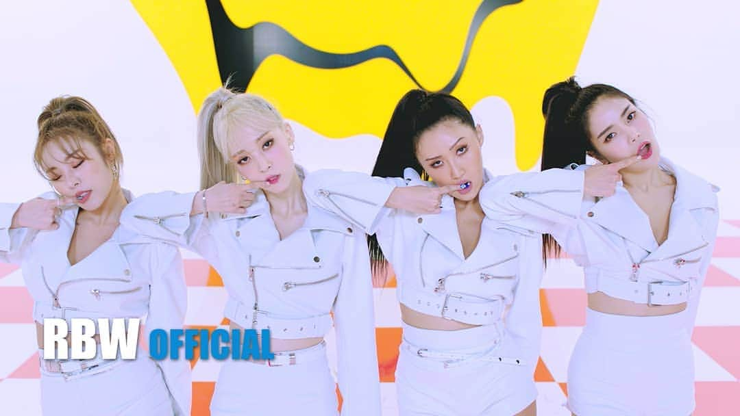 Mamamooさんのインスタグラム写真 - (MamamooInstagram)「[#마마무] [Special] 마마무(MAMAMOO) - 고고베베(gogobebe) Performance Video ✌ https://www.vlive.tv/video/119111  #MAMAMOO #퍼포먼스_비디오 #새로운_칼군무의_역사가_시작된다」3月19日 15時00分 - mamamoo_official