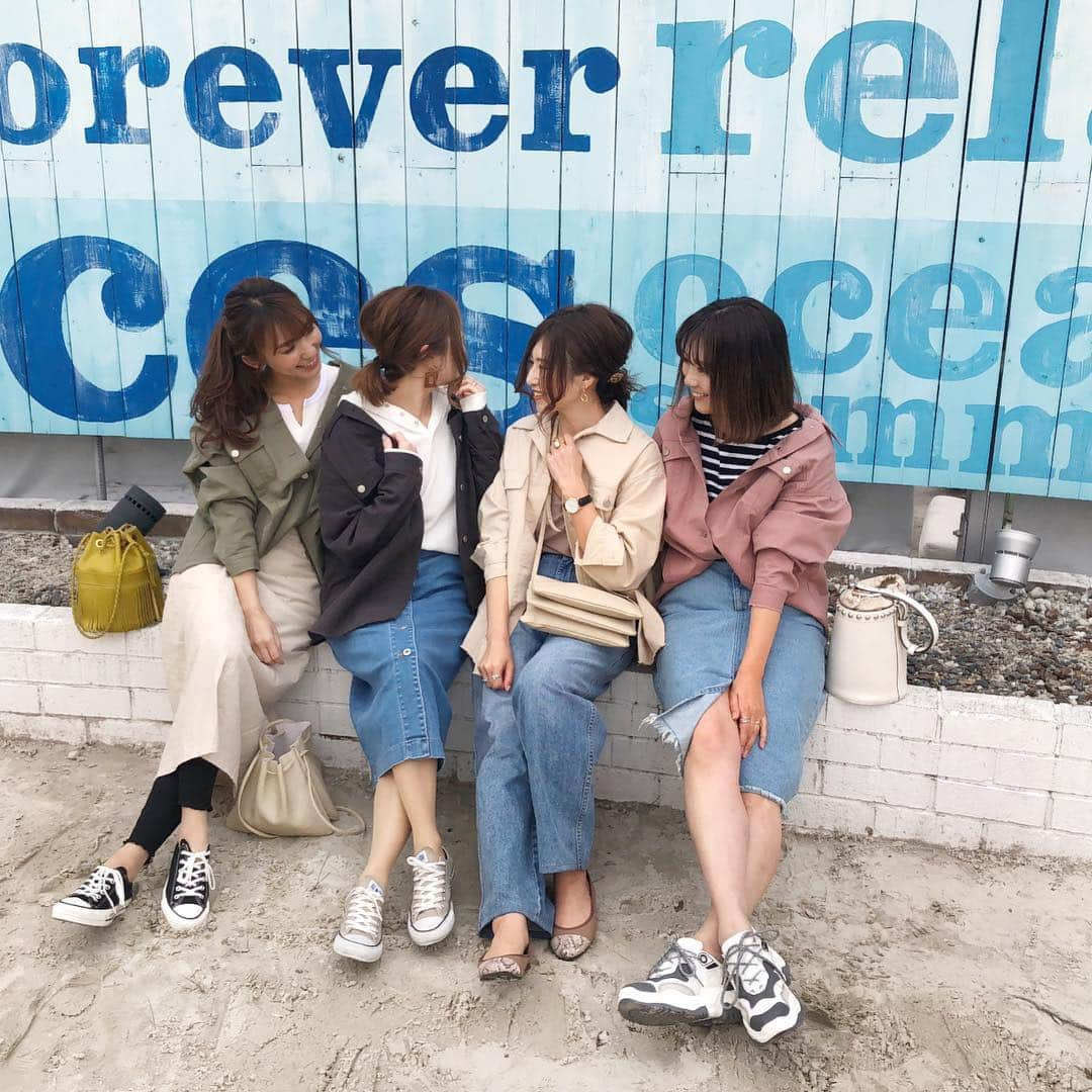 ❁coco❁さんのインスタグラム写真 - (❁coco❁Instagram)「【 wildbeach.shinjuku】 週末のこと。  @wildbeach_official  新宿 リニューアルオープンのレセプションへ🏖  今年はイエローをベースにした 鮮やかなイメージで夏が来たかと錯覚♡ 可愛くてあちこち 撮影スポットがあるよー！ ・ せっかくだから みんなで お揃いのジャケットでリンクコーデ @twofaces_press #cocoコラボ  のだよ♡ どの色も可愛くてみんな似合ってた👭 ・ バーベキューに アラカルトのフード マシュマロパフェ🍦  おいしくて 楽しくて 大人も子供も楽しめる 最高の休日になったよー♡ あーまたみんなと行きたいな☺️✨ ・ #wildbeach #wildbeach新宿 #新宿カフェ #ワイルドビーチ #ワイルドビーチ新宿 #リンクコーデ #お揃いコーデ #シミラールック #双子コーデ」3月19日 15時16分 - rococo39