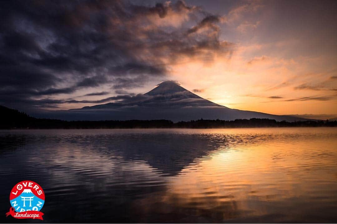 Only Japanese photographsさんのインスタグラム写真 - (Only Japanese photographsInstagram)「🇯🇵Today's best photo of Japan🇯🇵 Featured Artist : 🏆 @riki.tamura 🏆 Featured tag : #Lovers_Nippon Location : 静岡県(shizuoka ,Japan) Photo selected : @nakashi726 ￣￣￣￣￣￣￣￣￣￣￣￣￣￣￣￣￣￣￣￣ 『お願い』  都道府県のみでも結構ですので必ず国内の撮影場所を明記ください。 風景【 #Lovers_Nippon 】 ポートレート【 #Lovers_Nippon_Portrait 】 アート【 #Lovers_Nippon_Artistic 】 ￣￣￣￣￣￣￣￣￣￣￣￣￣￣￣￣￣￣￣￣」3月19日 16時43分 - lovers_nippon