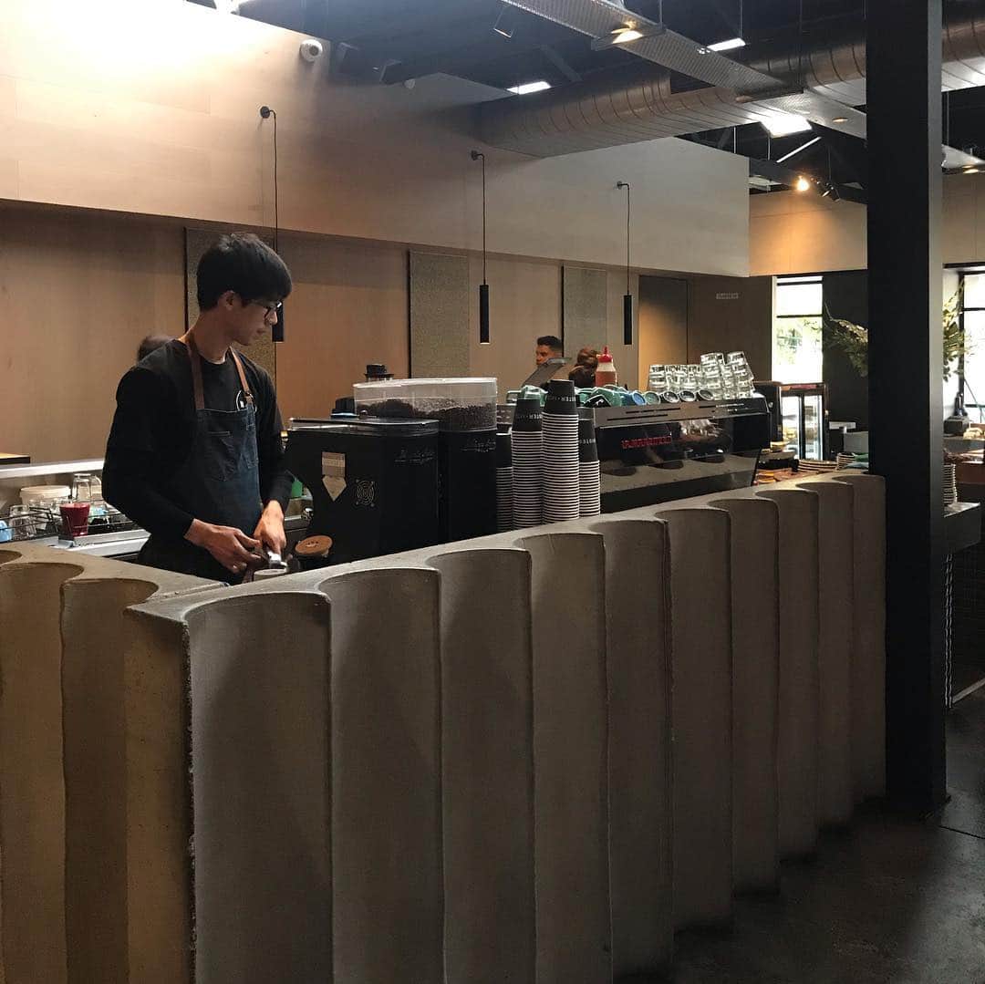 goodcoffeemeさんのインスタグラム写真 - (goodcoffeemeInstagram)「You don’t have to go into the city to get good coffee. Here’s your go to spot in #goodcoffee_montalbert @vja  #misterandmisscafe #goodcoffee_melbourne」3月19日 16時51分 - goodcoffeeme