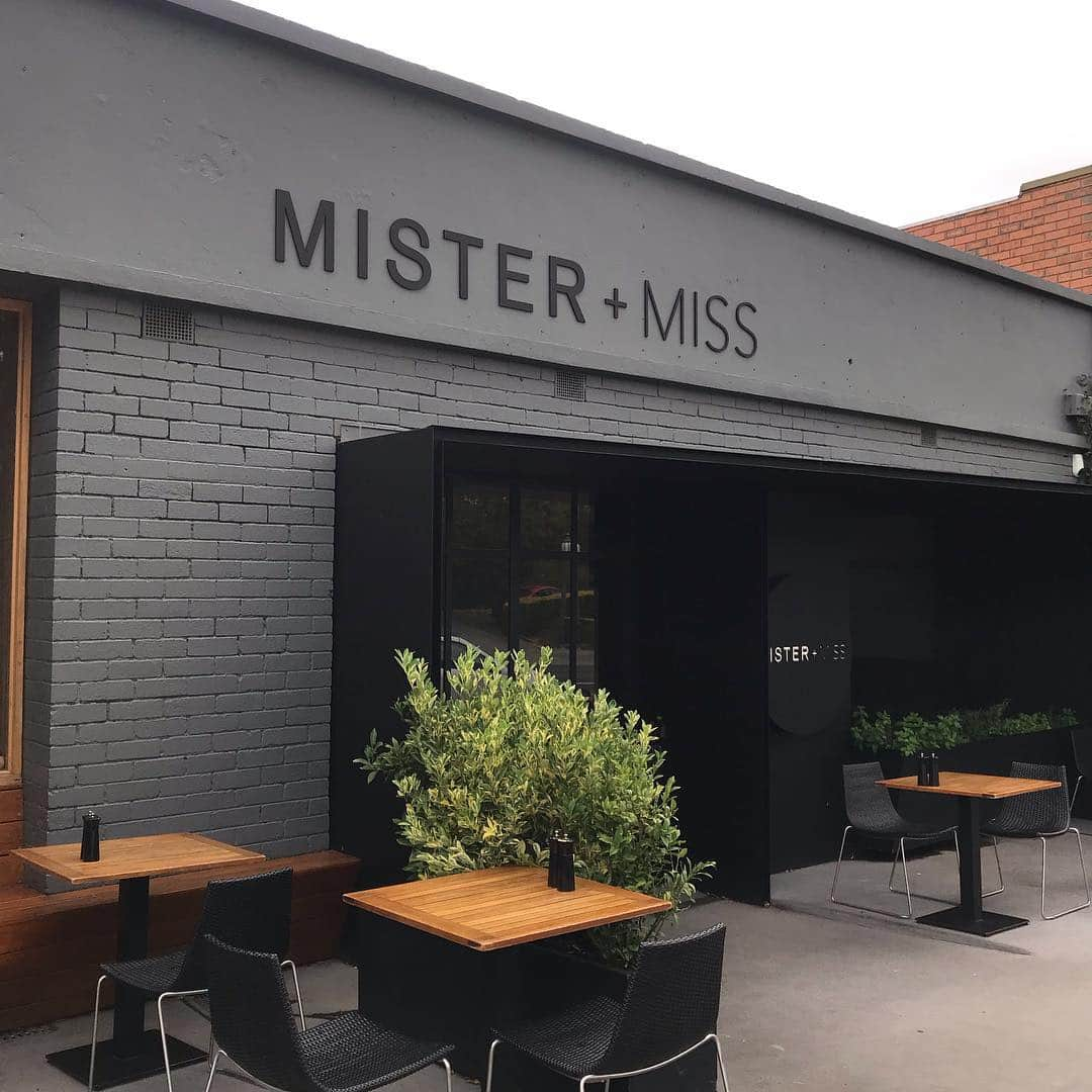 goodcoffeemeさんのインスタグラム写真 - (goodcoffeemeInstagram)「You don’t have to go into the city to get good coffee. Here’s your go to spot in #goodcoffee_montalbert @vja  #misterandmisscafe #goodcoffee_melbourne」3月19日 16時51分 - goodcoffeeme