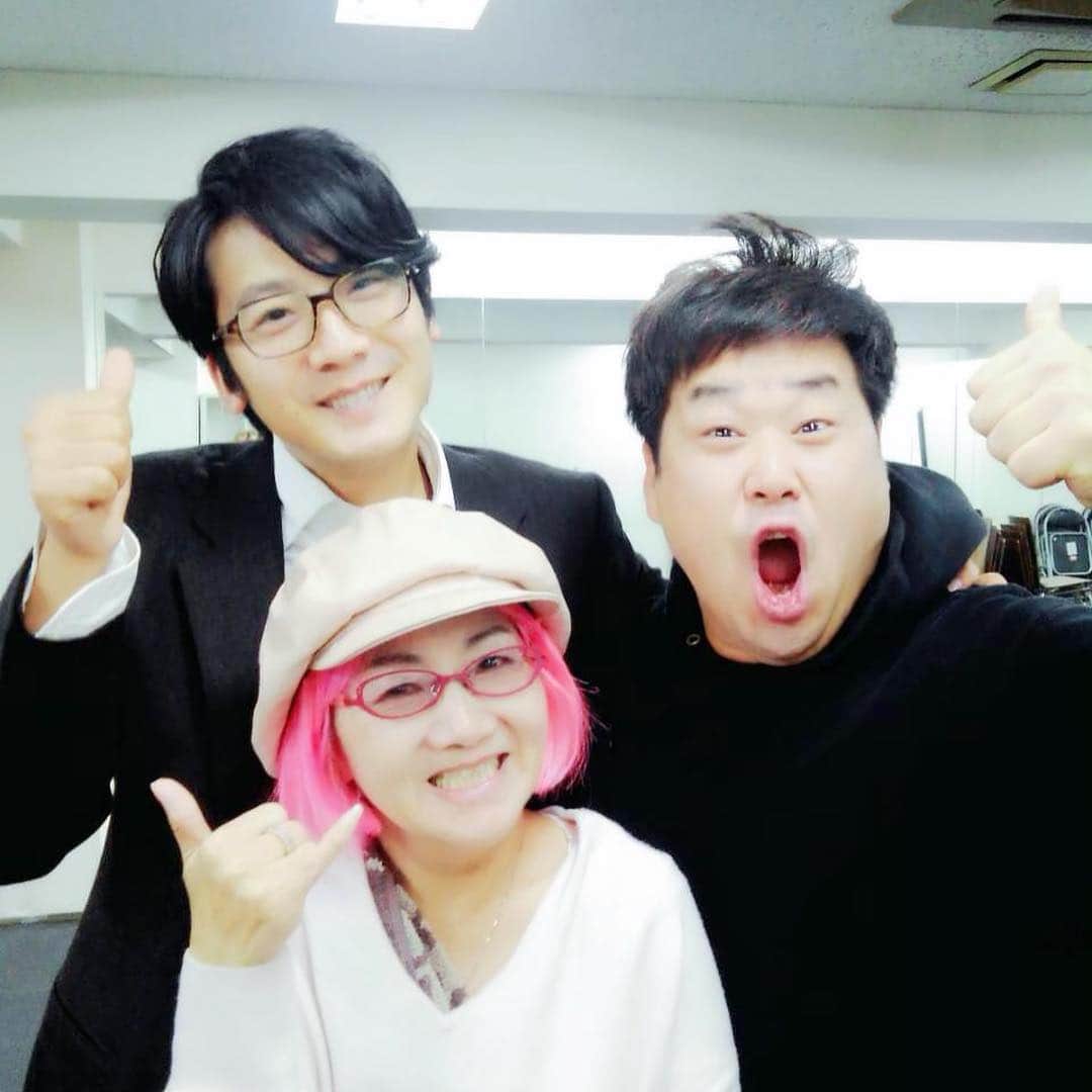 のインスタグラム：「#ええじゃないか文化祭 芝居の稽古始まりました！ #プラスマイナス 岩橋さんと #宮原奨伍 さんの #芝居 最高です！  面白いよーーー！  タイトル「同級生」 作、演出 旺季志ずか 出演  宮原奨伍  岩橋昌良(プラスマイナス)  @ええじゃないか文化祭 #新宿文化センター大ホール  #5月8日 #チケット発売3月21日」